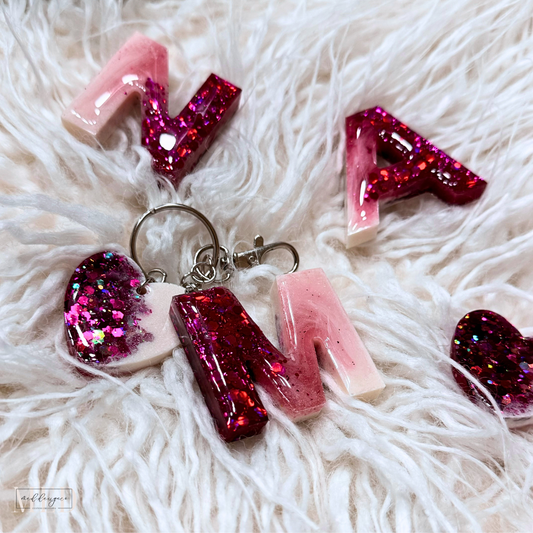 strawberries & cream alphabet letter keychain 🍓